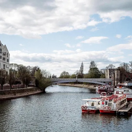 St John Central, דירה